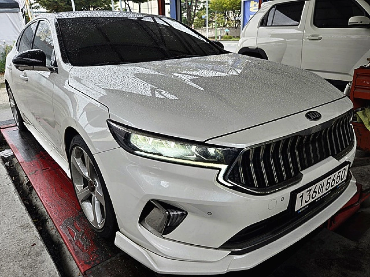 KIA K7 PREMIER