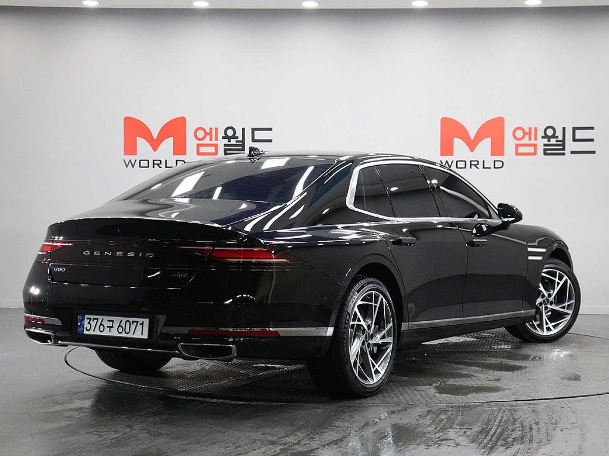 GENESIS G90 RS4