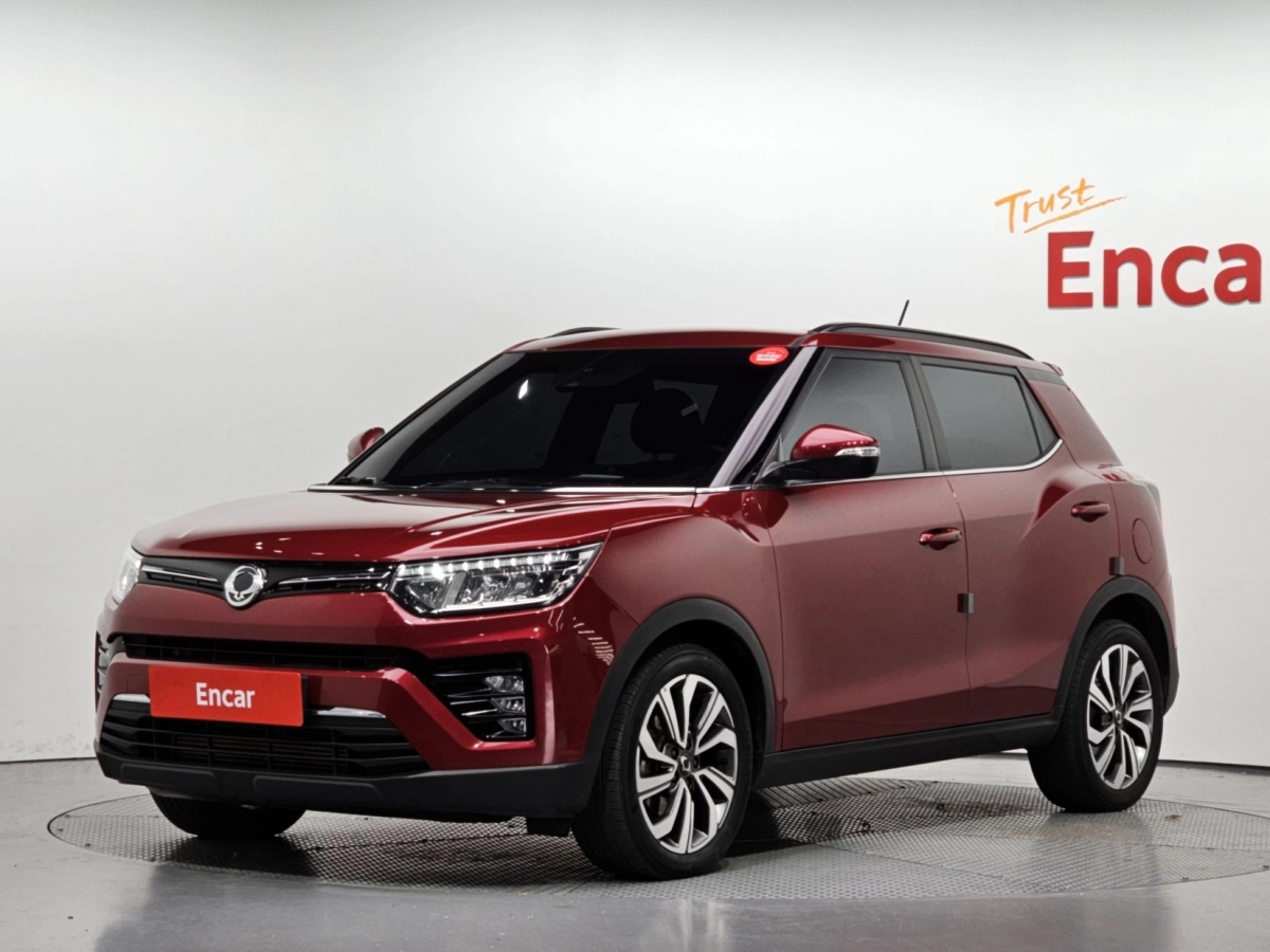 SSANGYONG TIVOLI VERY NEW