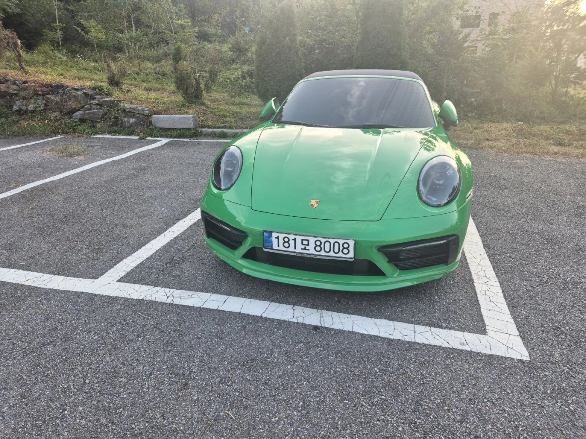 PORSCHE 911 992  2023