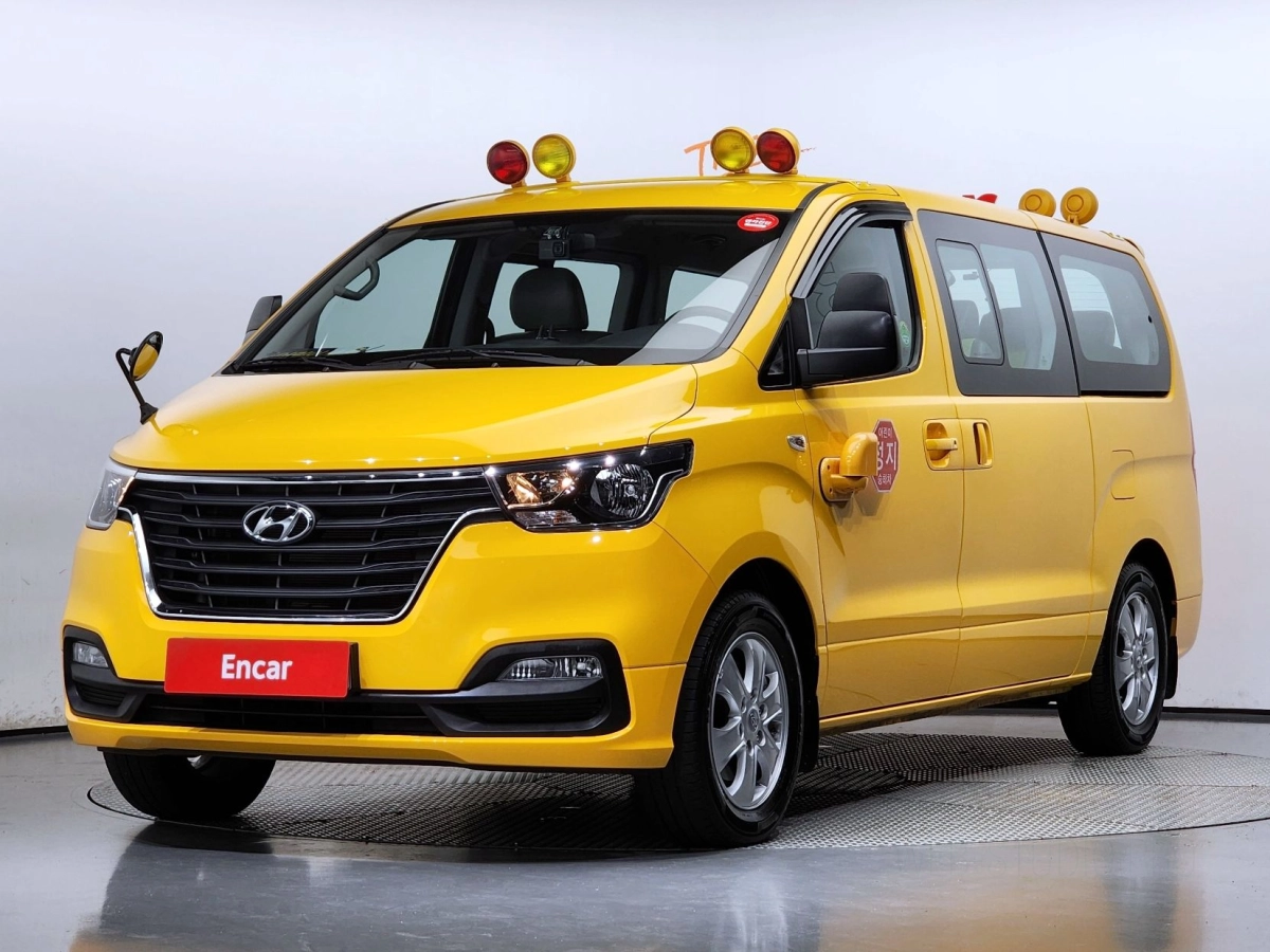 HYUNDAI STAREX GRAND