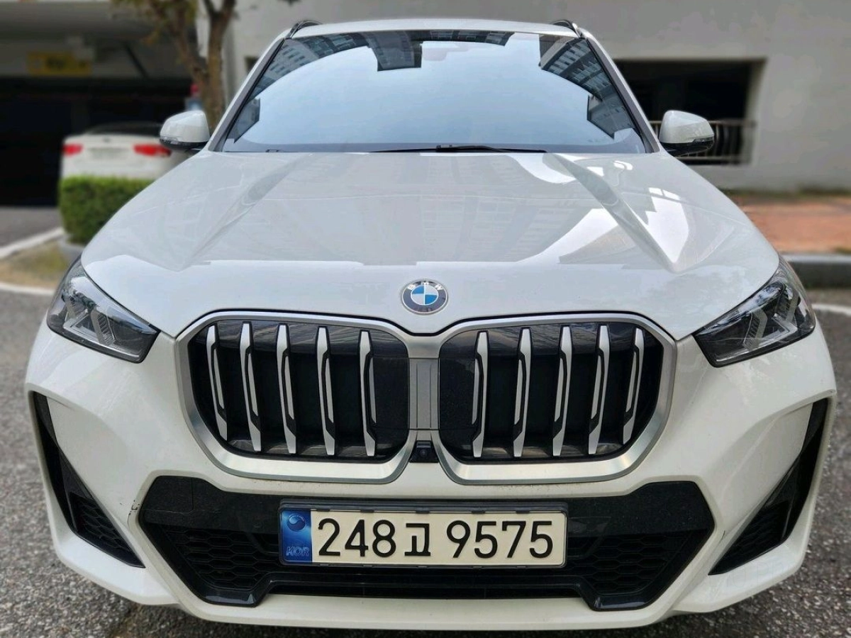 BMW X1 U11