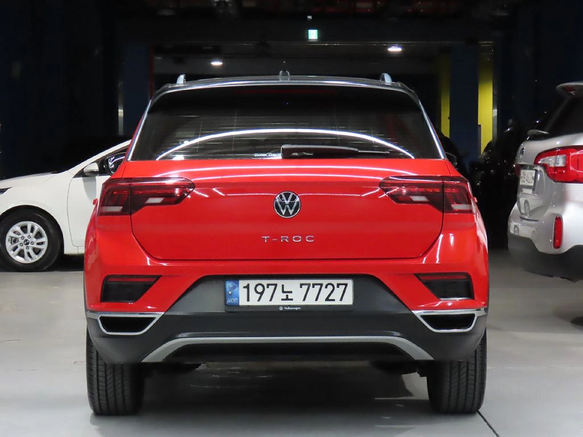VOLKSWAGEN T-ROC