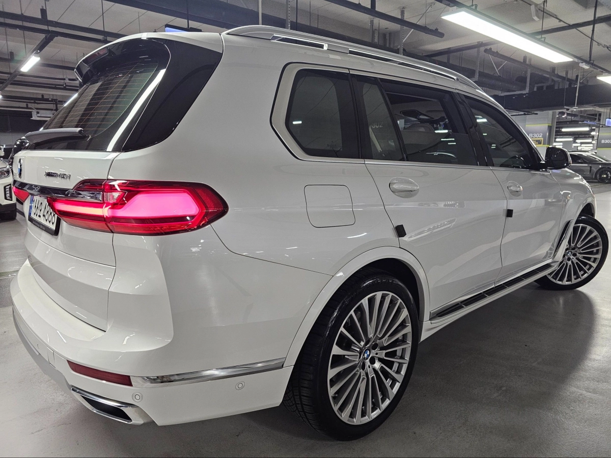 BMW X7 G07