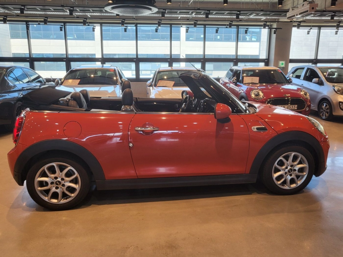 MINI COOPER CONVERTIBLE