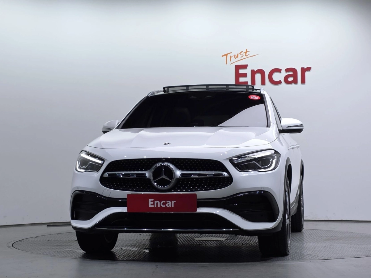 MERCEDES BENZ GLA-CLASS H247