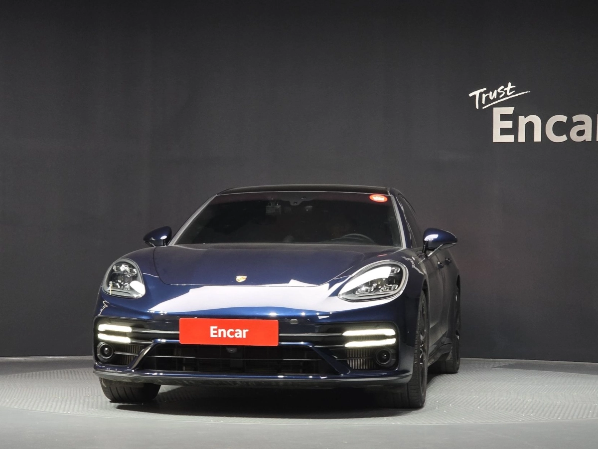 PORSCHE PANAMERA 971