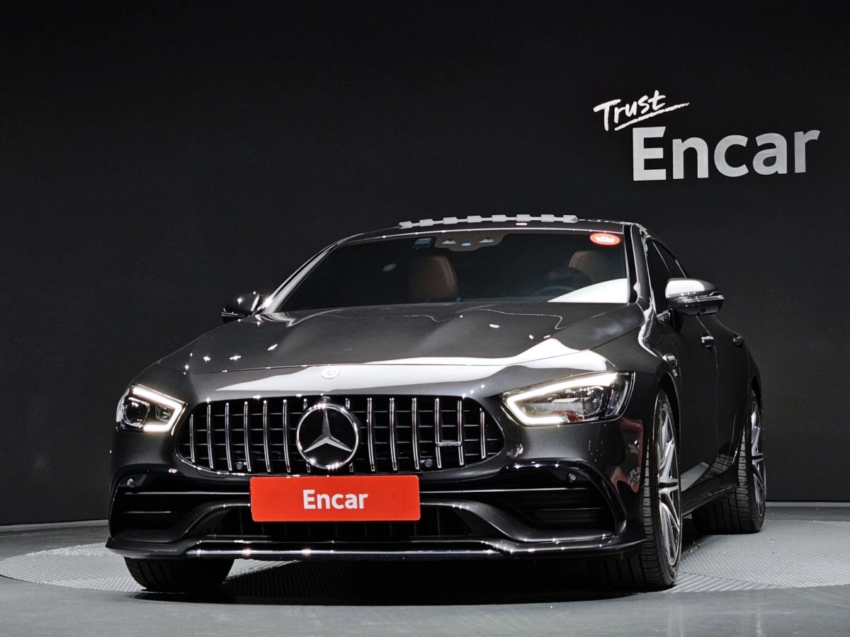 MERCEDES BENZ AMG GT