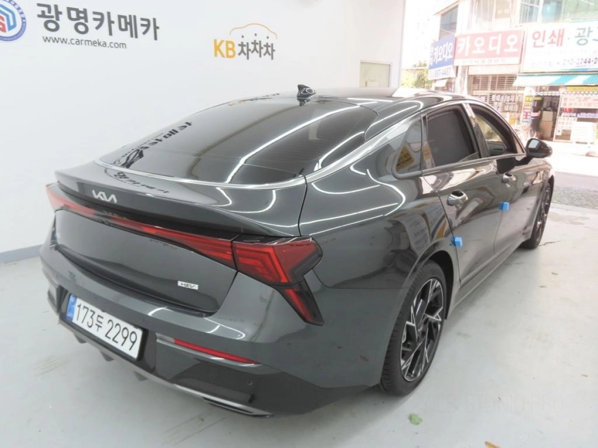 KIA K5 HYBRID