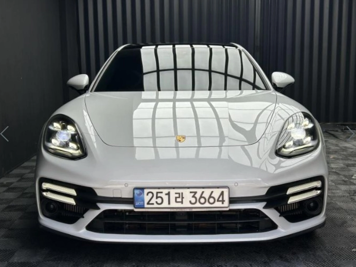 PORSCHE PANAMERA 971