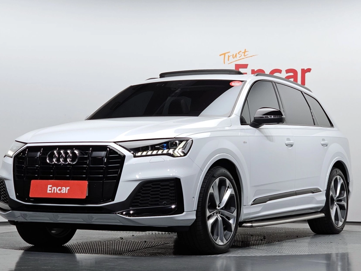 AUDI Q7 4M