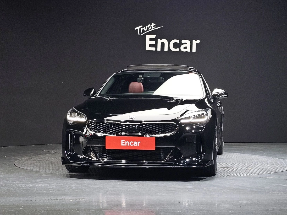 KIA STINGER