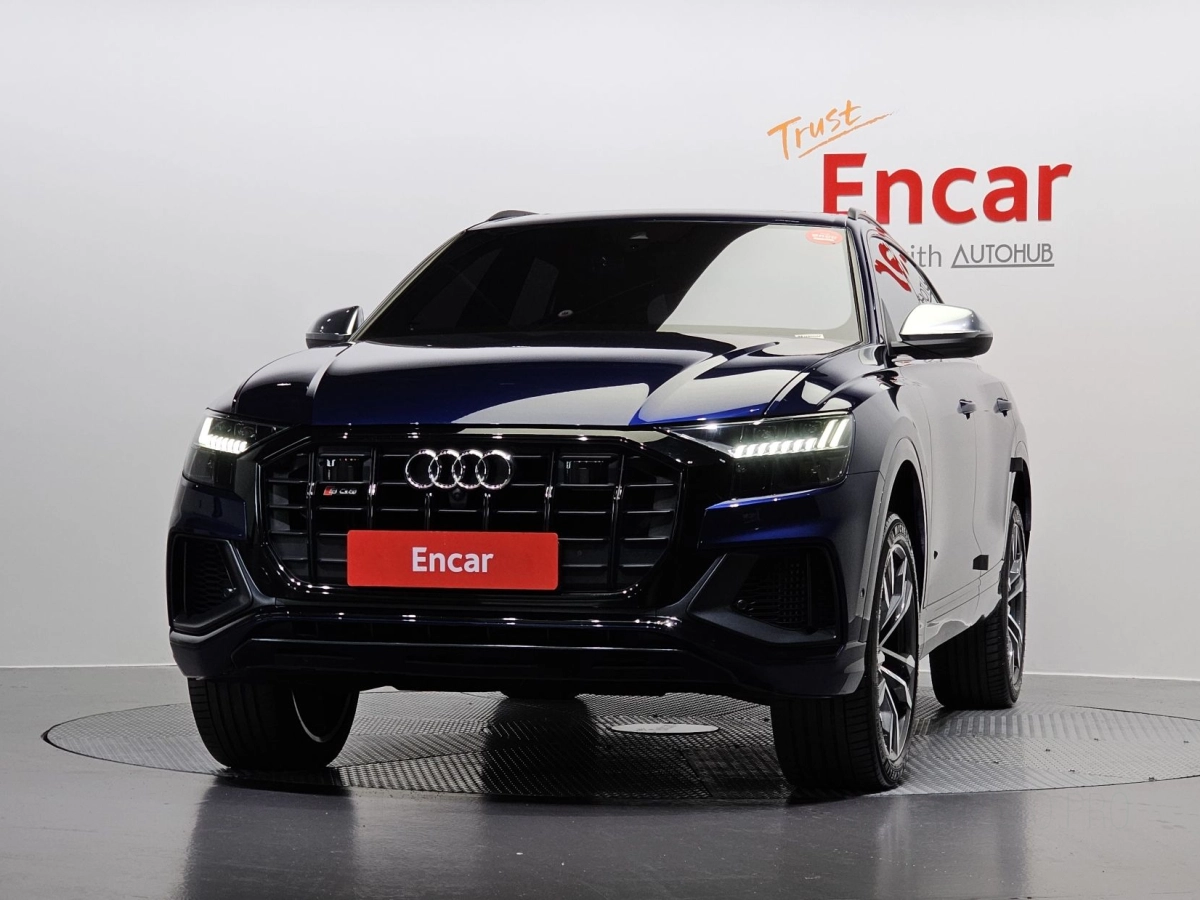 AUDI SQ8 4M