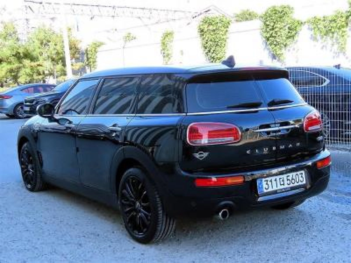MINI CLUBMAN COOPER