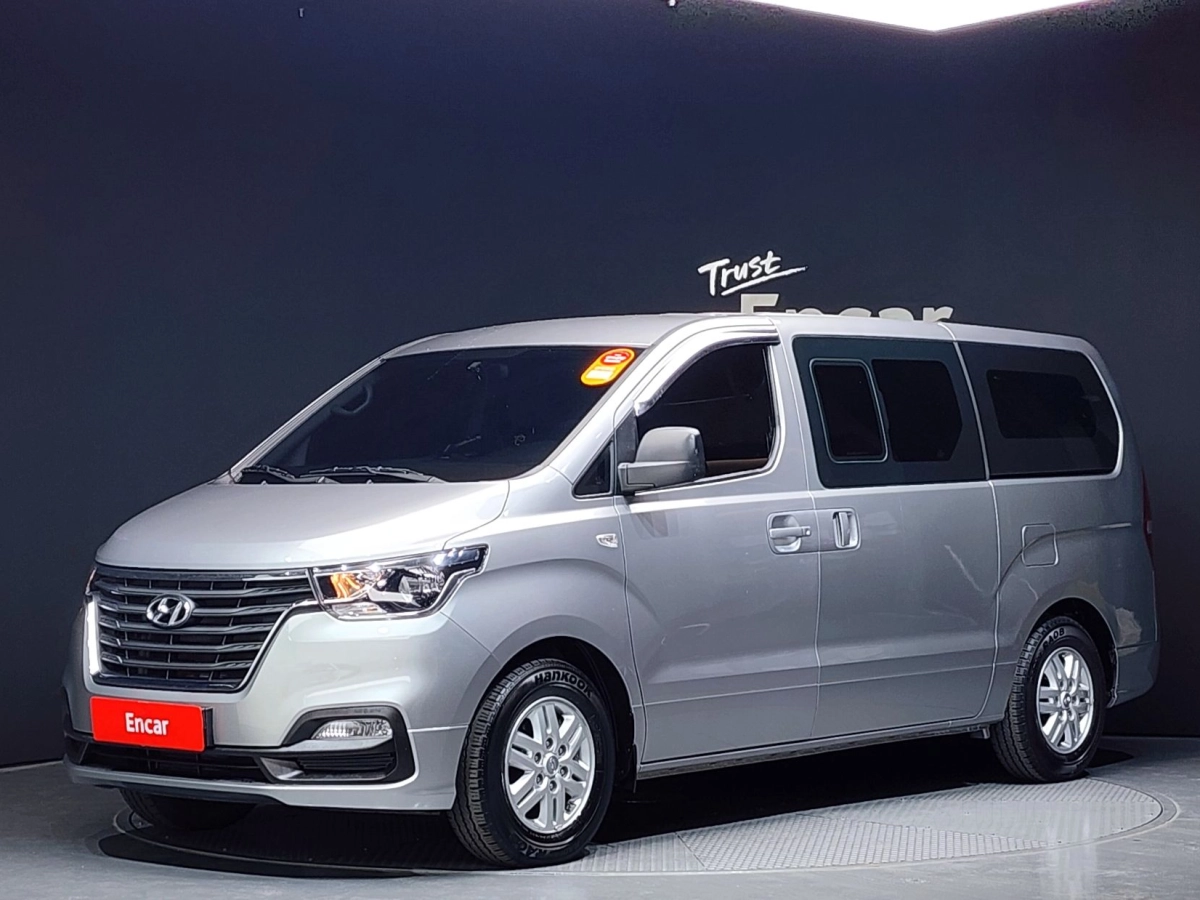 HYUNDAI STAREX GRAND