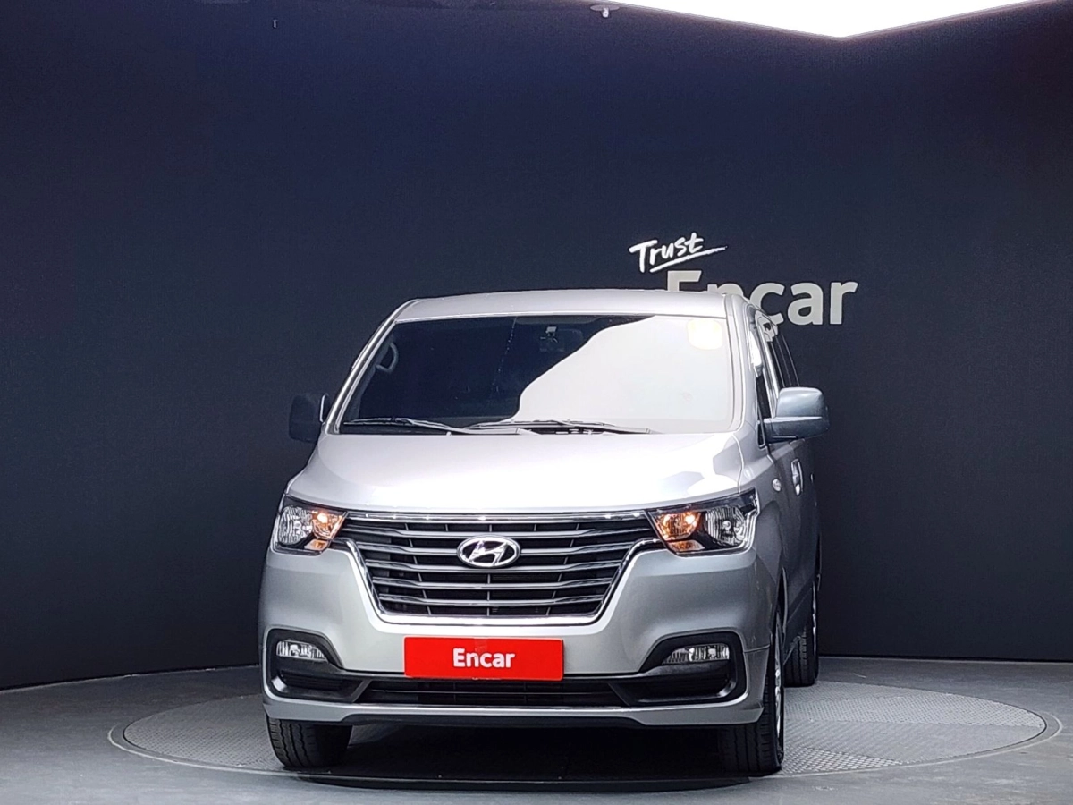 HYUNDAI STAREX GRAND