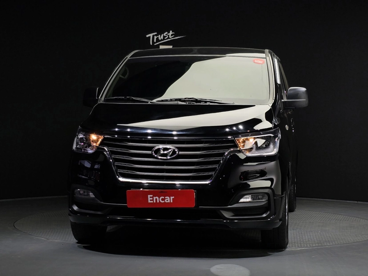 HYUNDAI STAREX GRAND