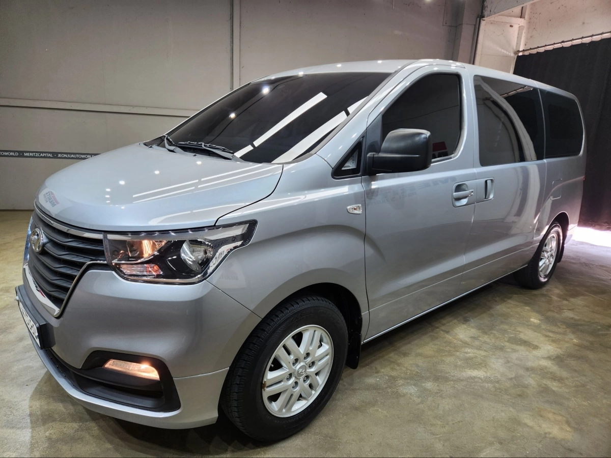 HYUNDAI STAREX GRAND