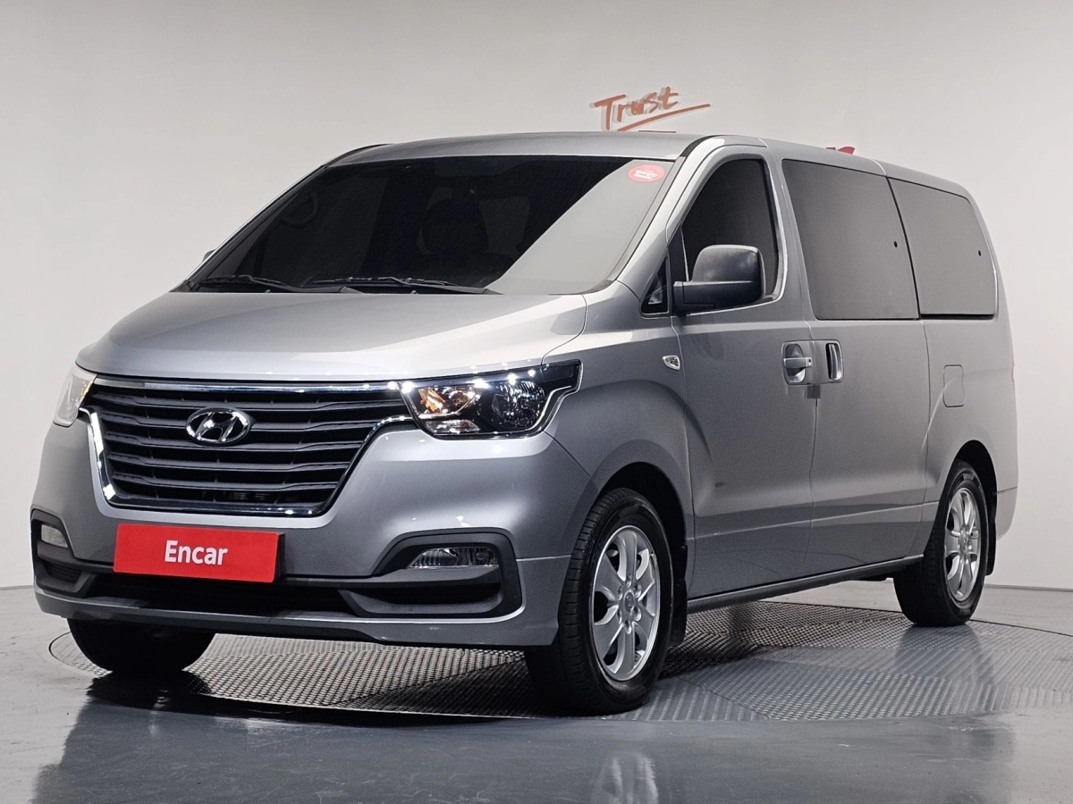 HYUNDAI STAREX GRAND  2020