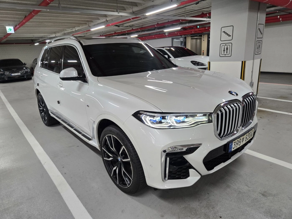 BMW X7 G07
