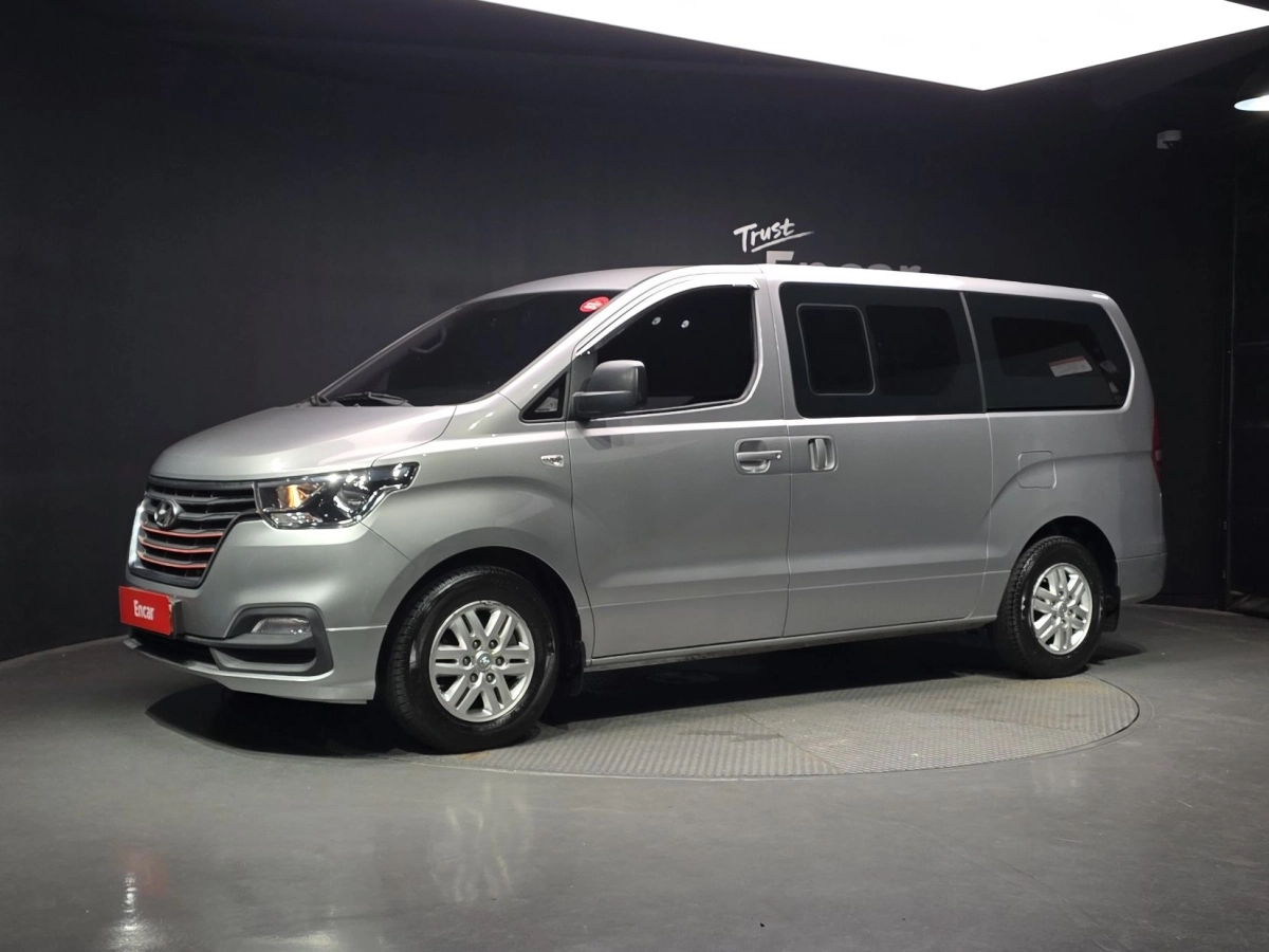 HYUNDAI STAREX GRAND