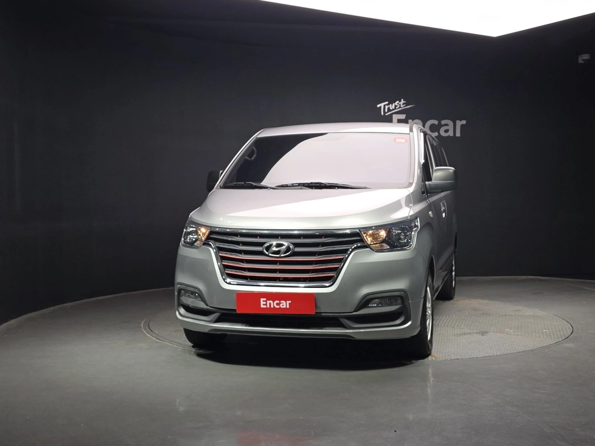 HYUNDAI STAREX GRAND