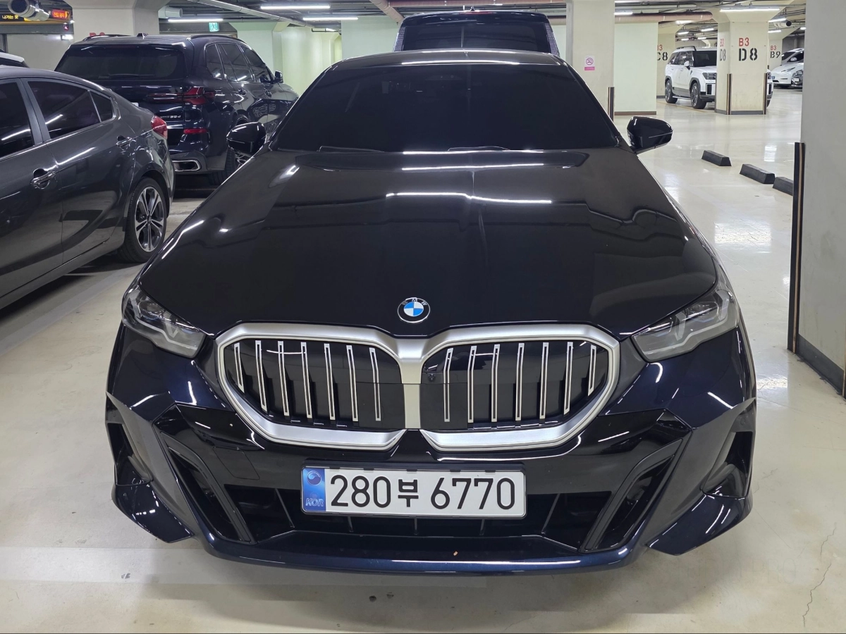 BMW 5-SERIES G60 2025