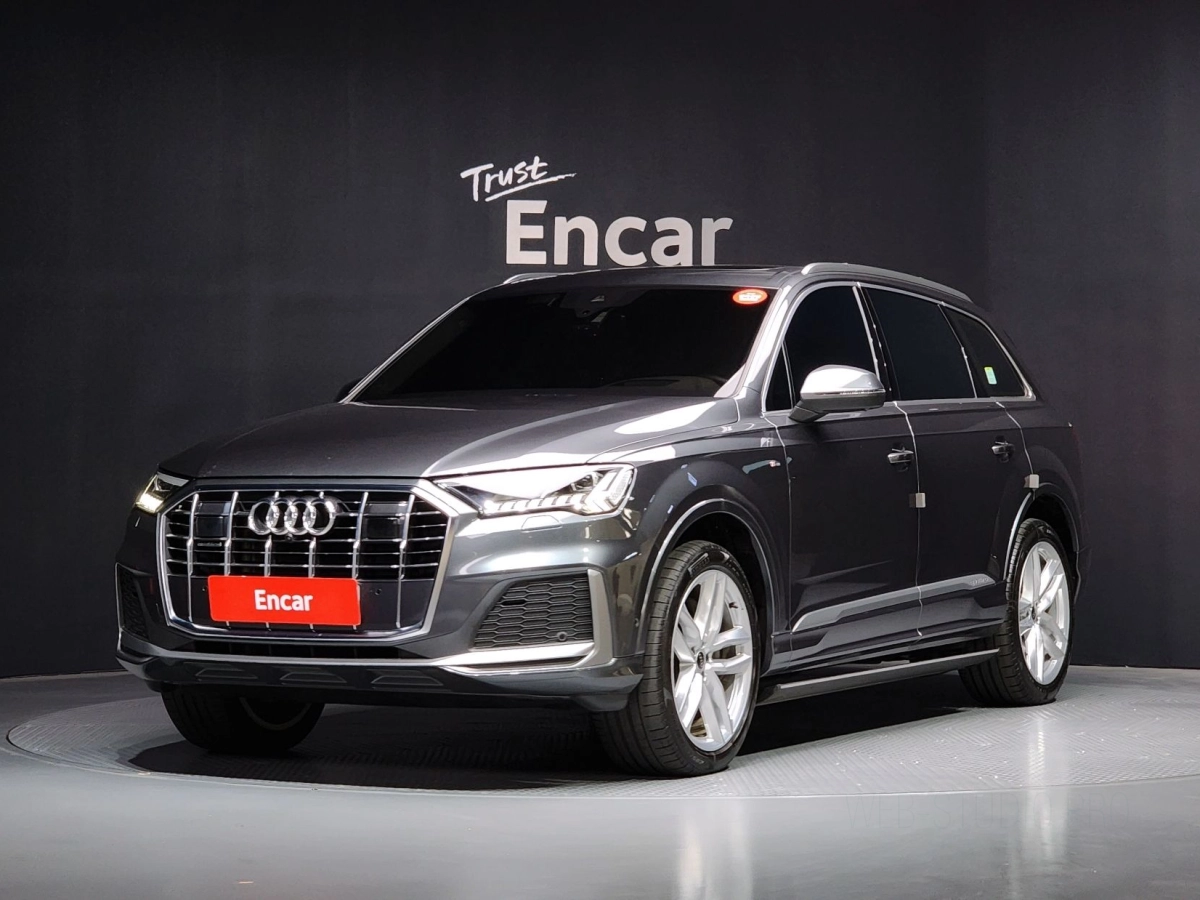 AUDI Q7 4M