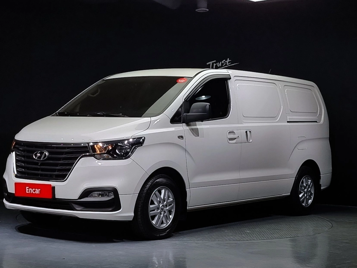 HYUNDAI STAREX GRAND