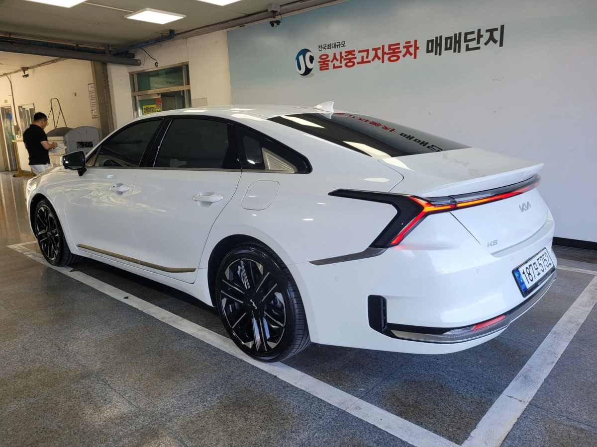 KIA K8 HYBRID