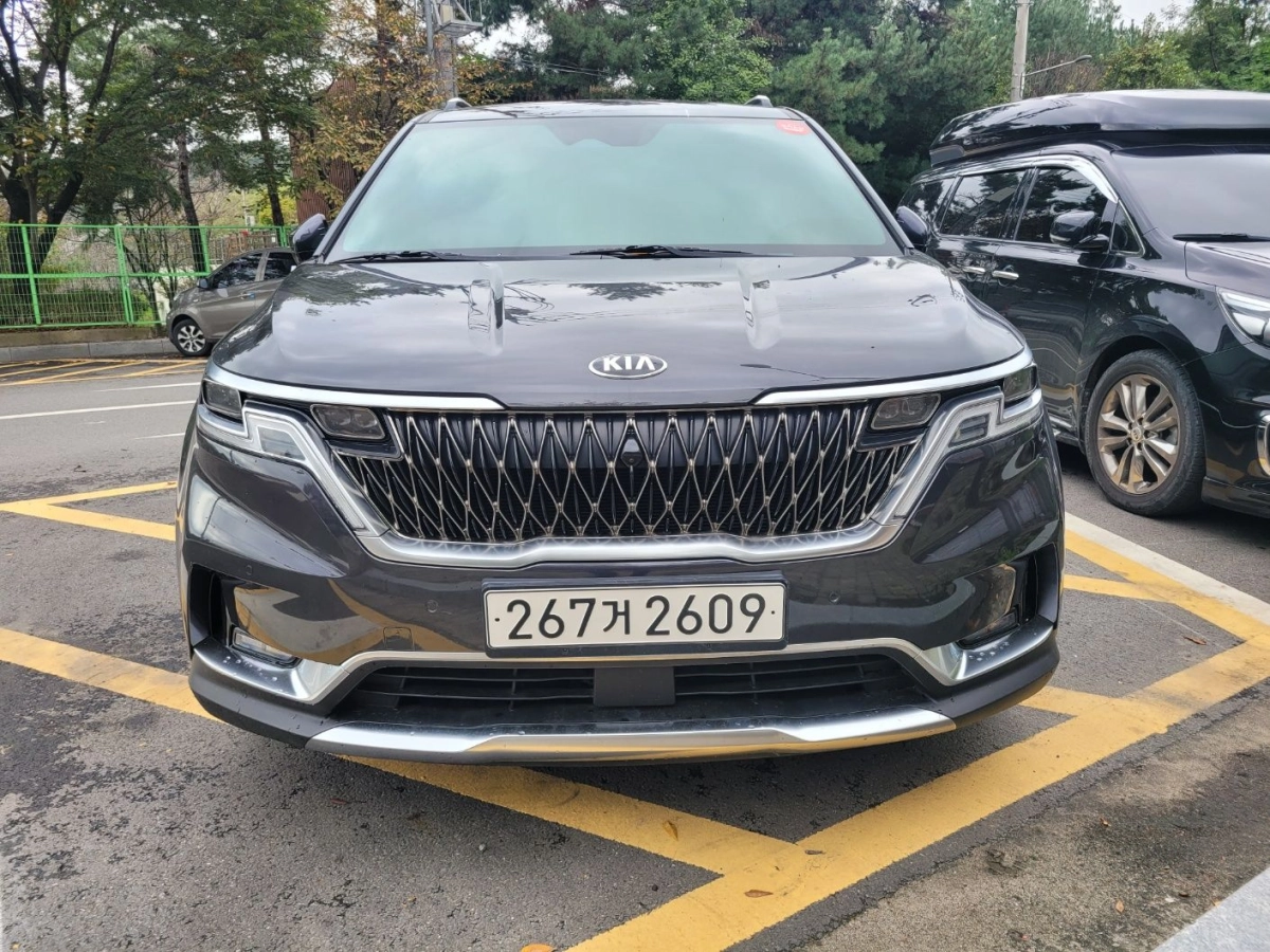 KIA CARNIVAL