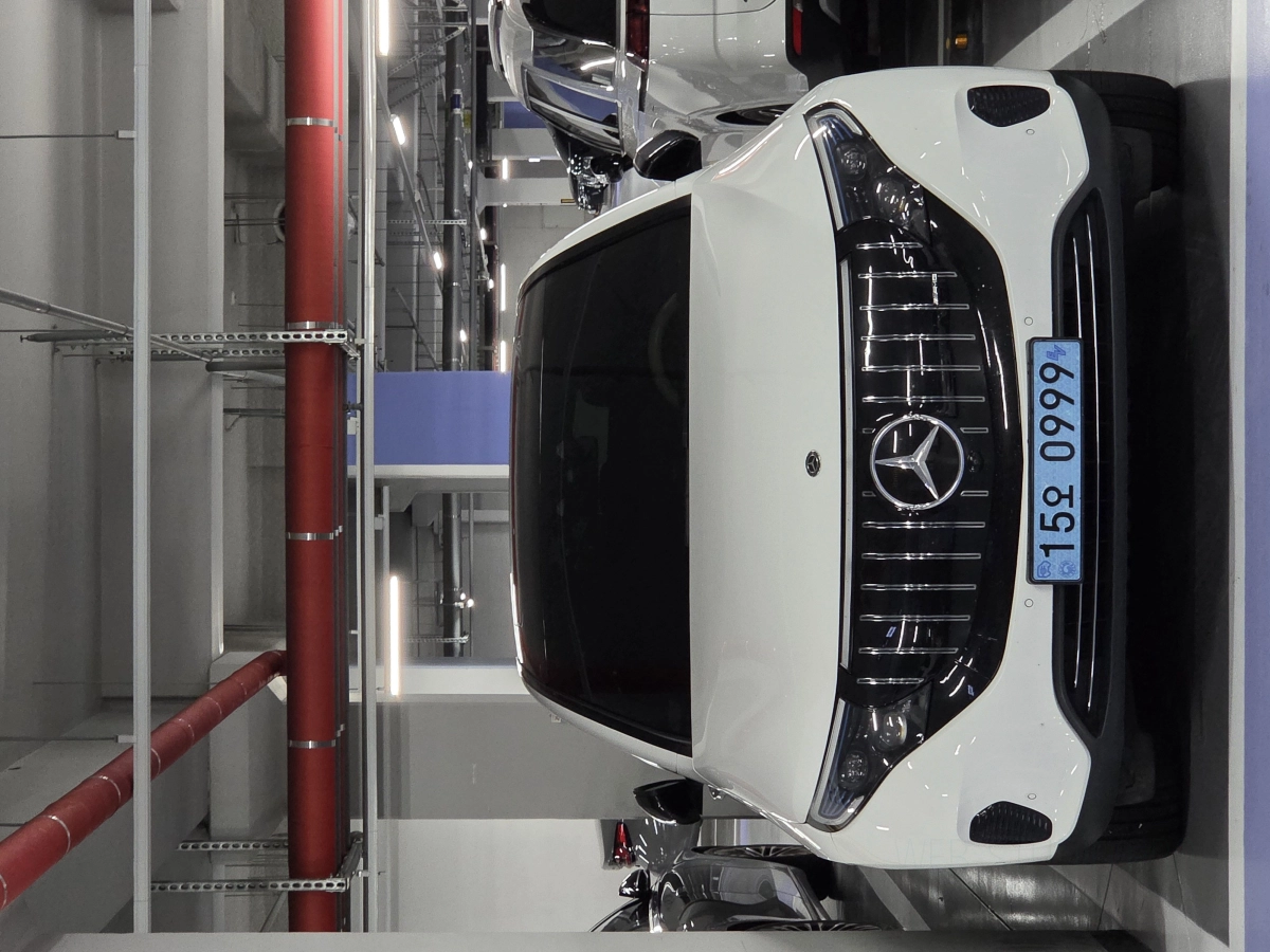 MERCEDES BENZ EQC N293