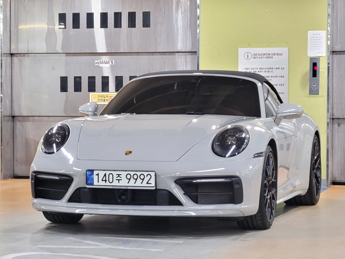 PORSCHE 911 992  2022