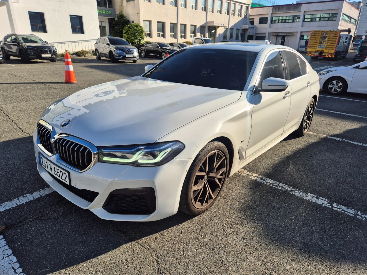 BMW 5-SERIES G30