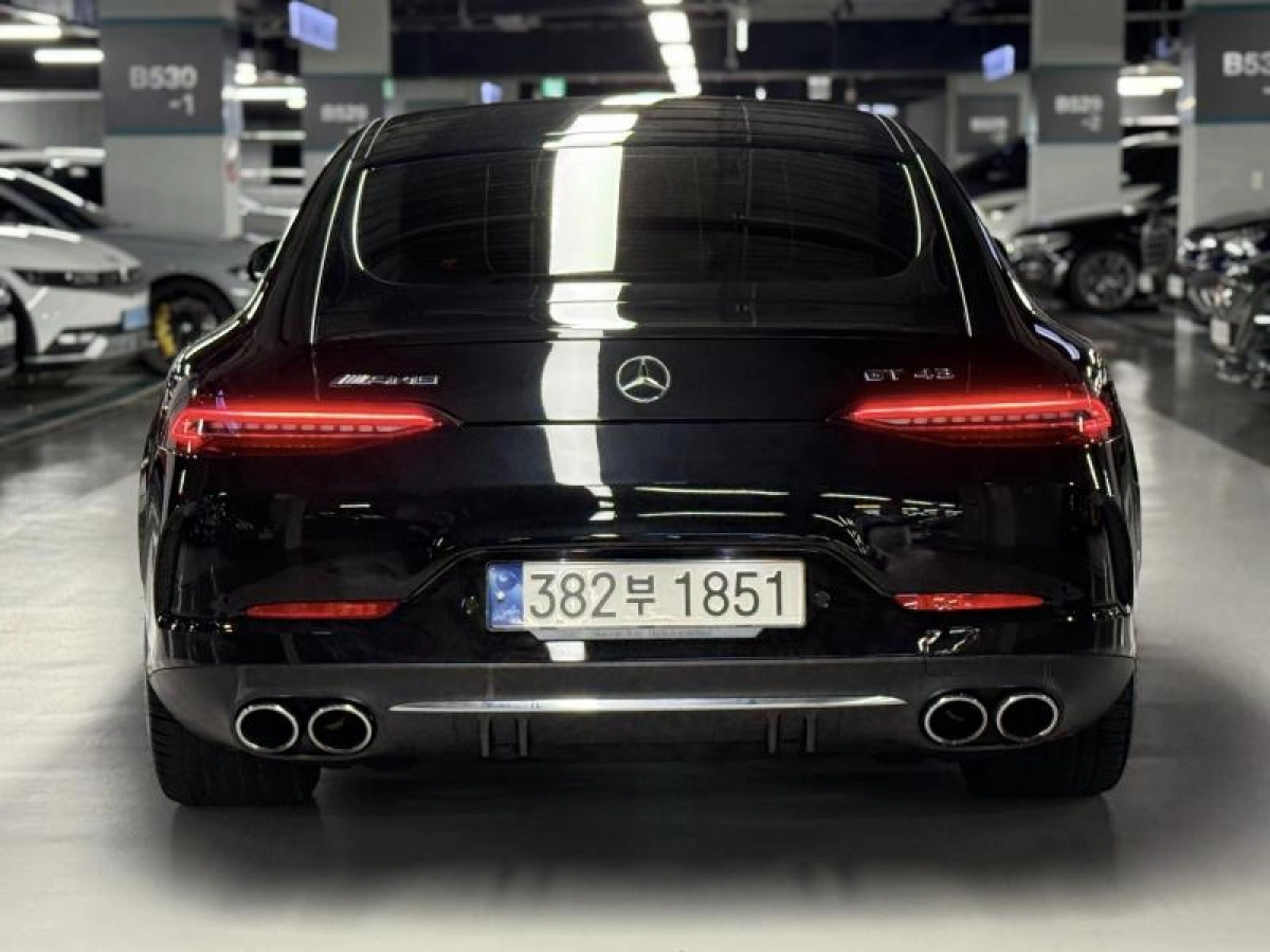 MERCEDES BENZ AMG GT