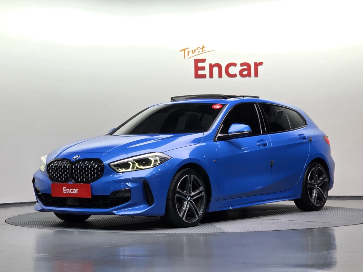 BMW 1-SERIES F40  2020