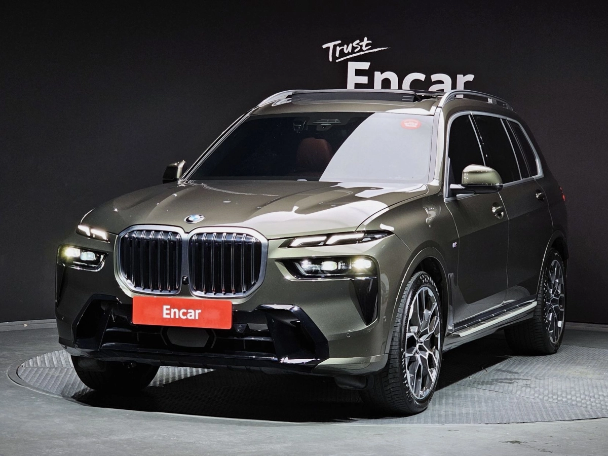 BMW X7 G07  2023
