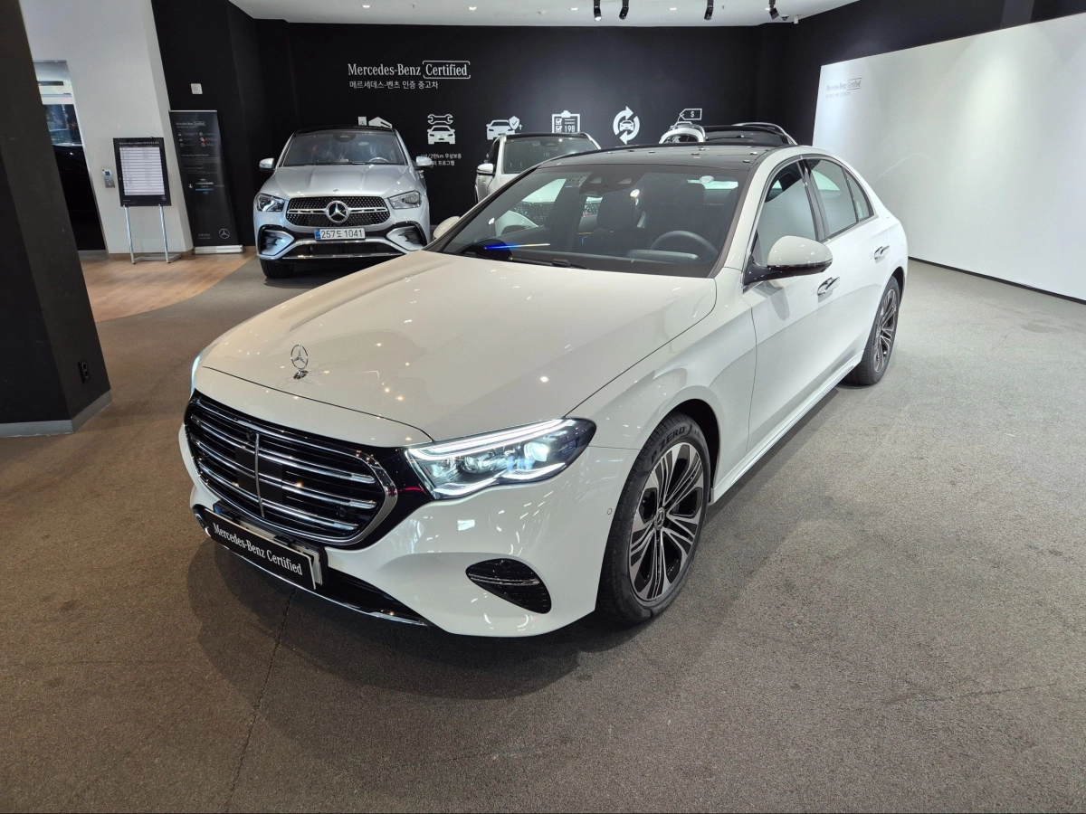 MERCEDES BENZ E-CLASS W214  2025