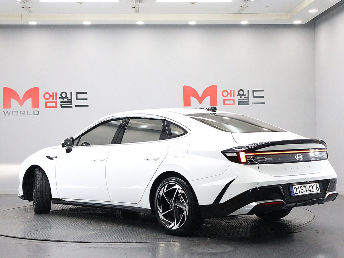 HYUNDAI SONATA 디 엣Ȅ