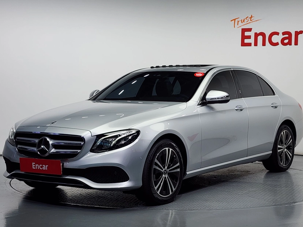 MERCEDES BENZ E-CLASS W213 2020