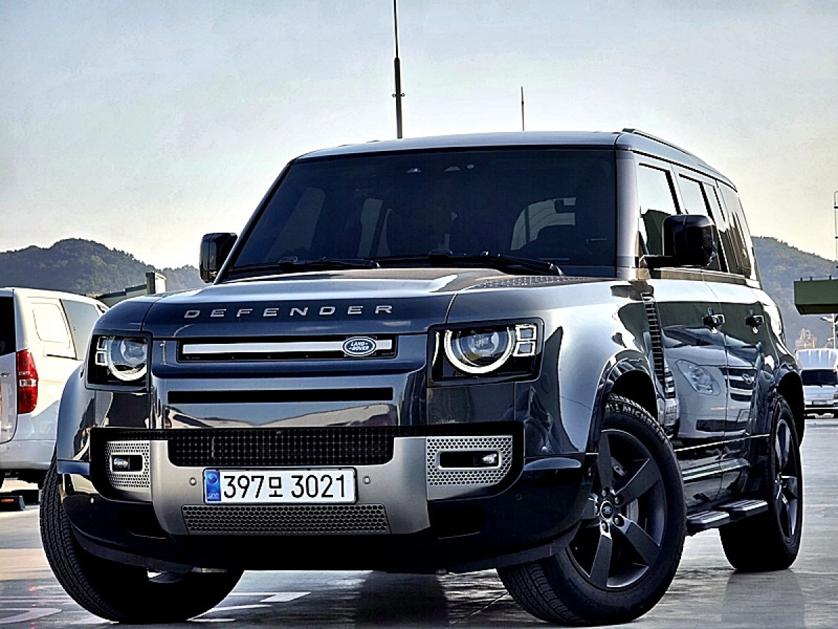 LAND ROVER DEFENDER L663 2024