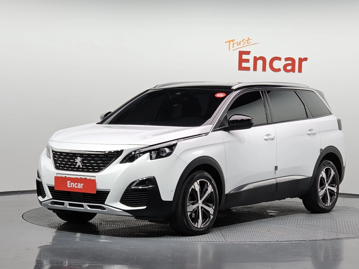 PEUGEOT 5008  2019