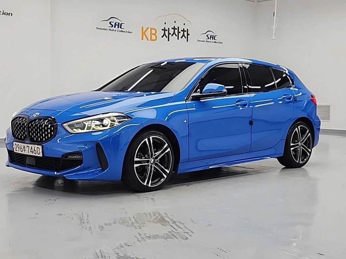 BMW 1-SERIES F40  2020