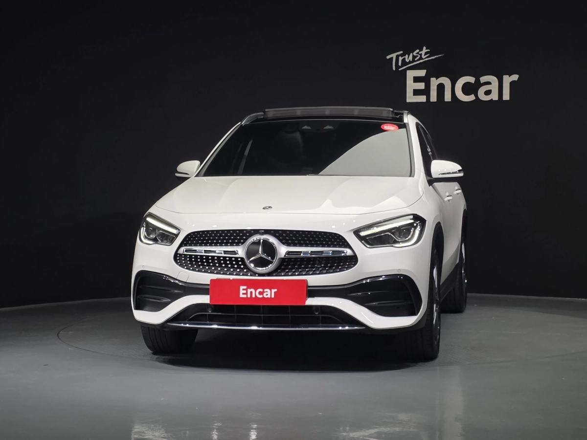 MERCEDES BENZ GLA-CLASS H247