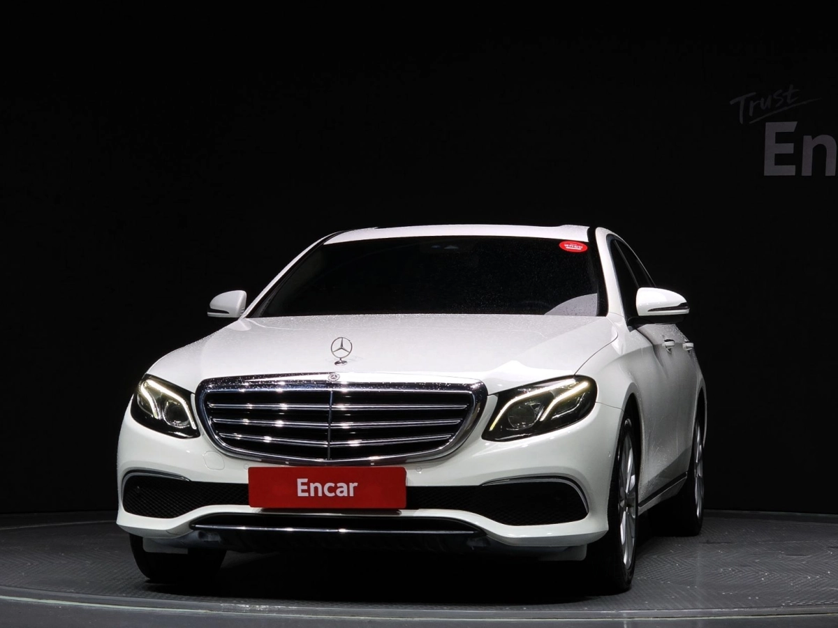 MERCEDES BENZ E-CLASS W213