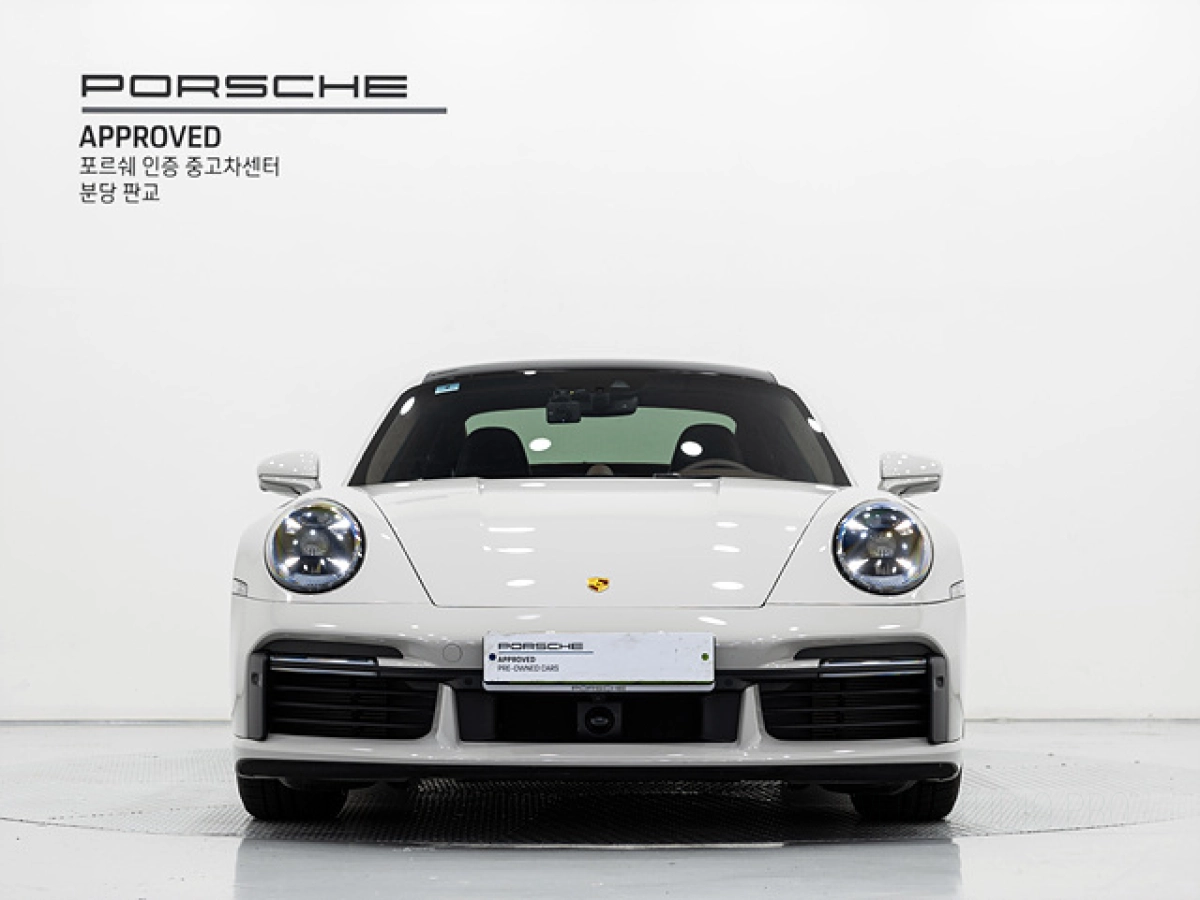 PORSCHE 911 992