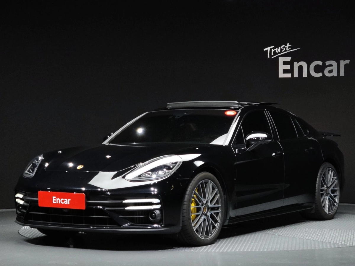 PORSCHE PANAMERA 971