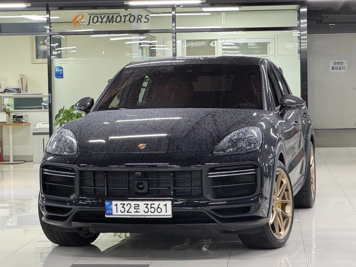 PORSCHE CAYENNE PO536
