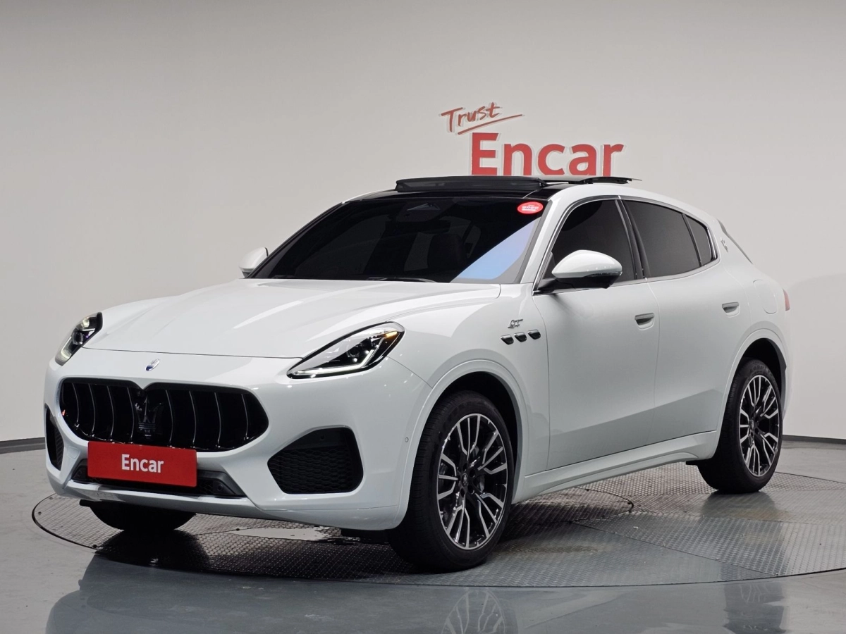 MASERATI GRECALE  2024