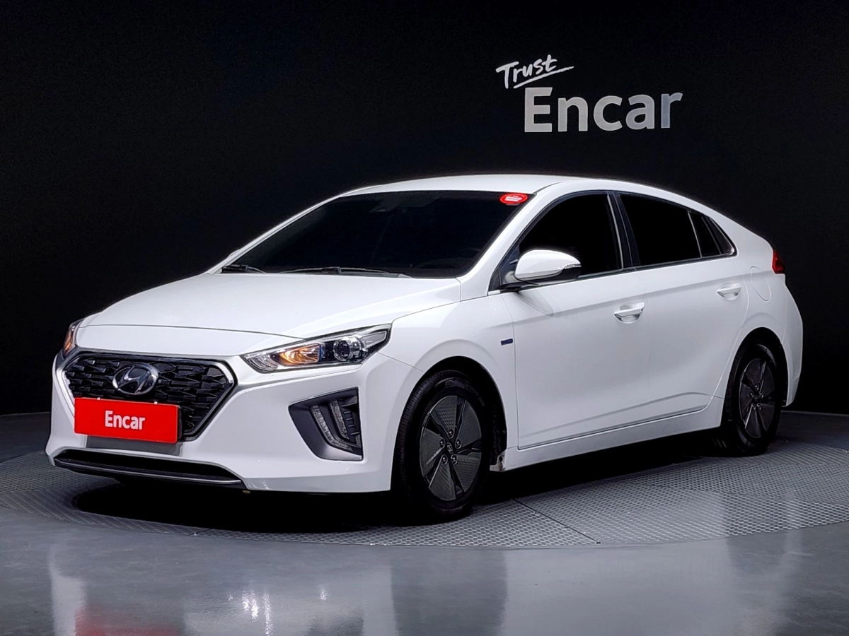 HYUNDAI IONIQ HYBRID